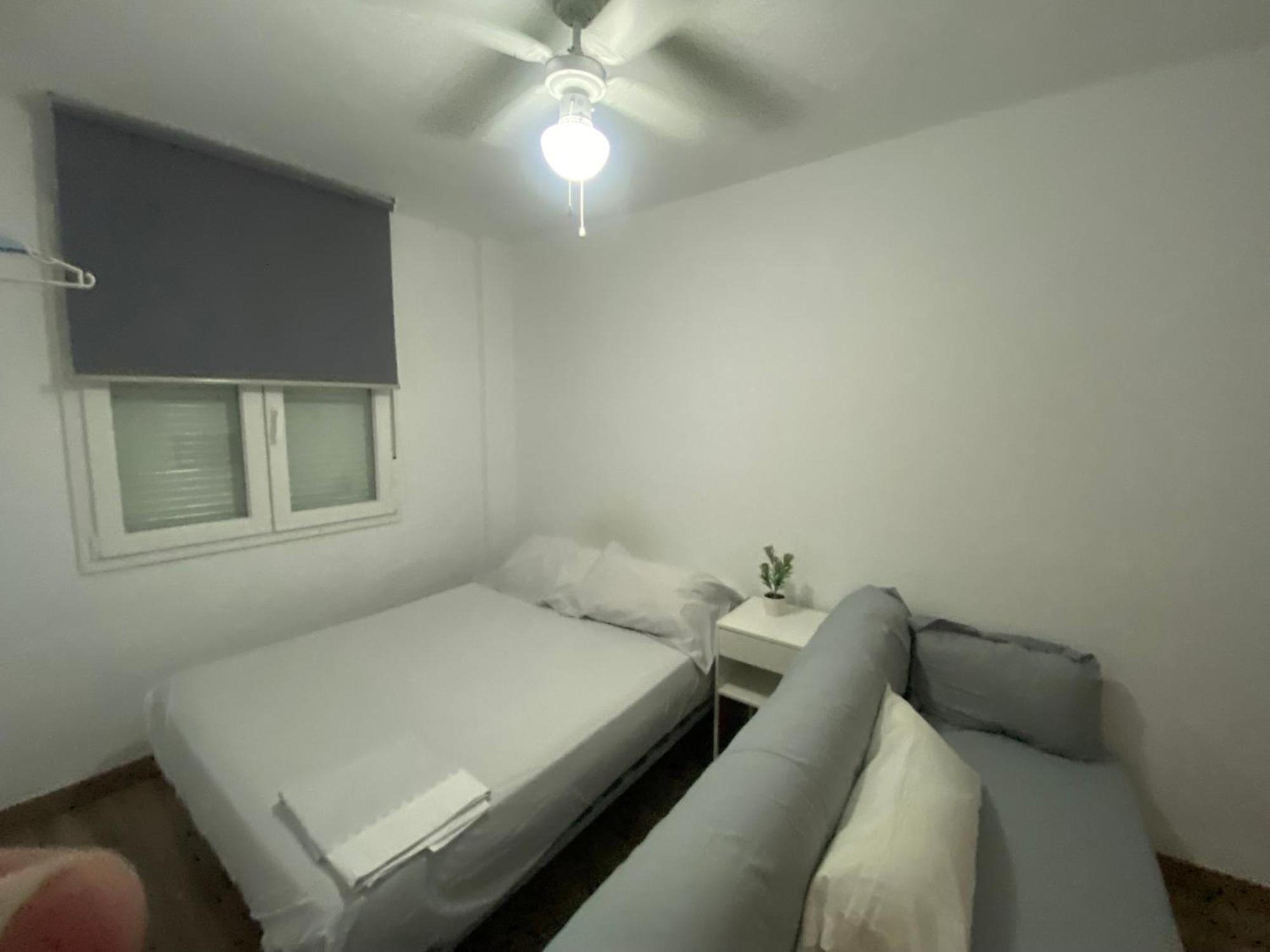 Piso Vacaciones En Familia O Amigos Apartment Малага Стая снимка